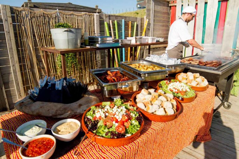 vrijgezellen feestje strand catering