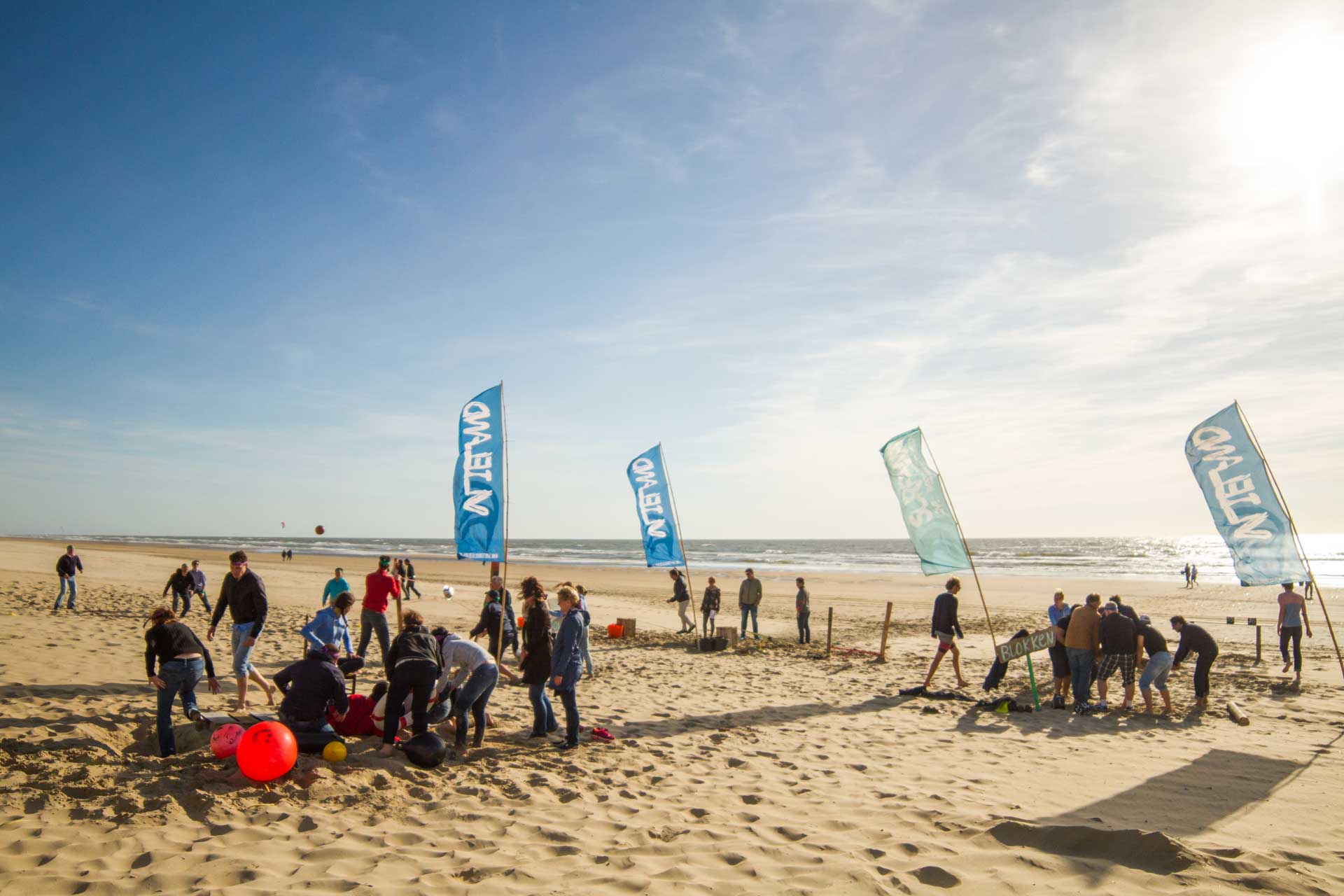 Bedrijfsuitje Op Het Strand Organiseren Bij Surfana Events